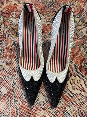 Thom Browne Black & White Pearl-Embellished Pointed Pumps